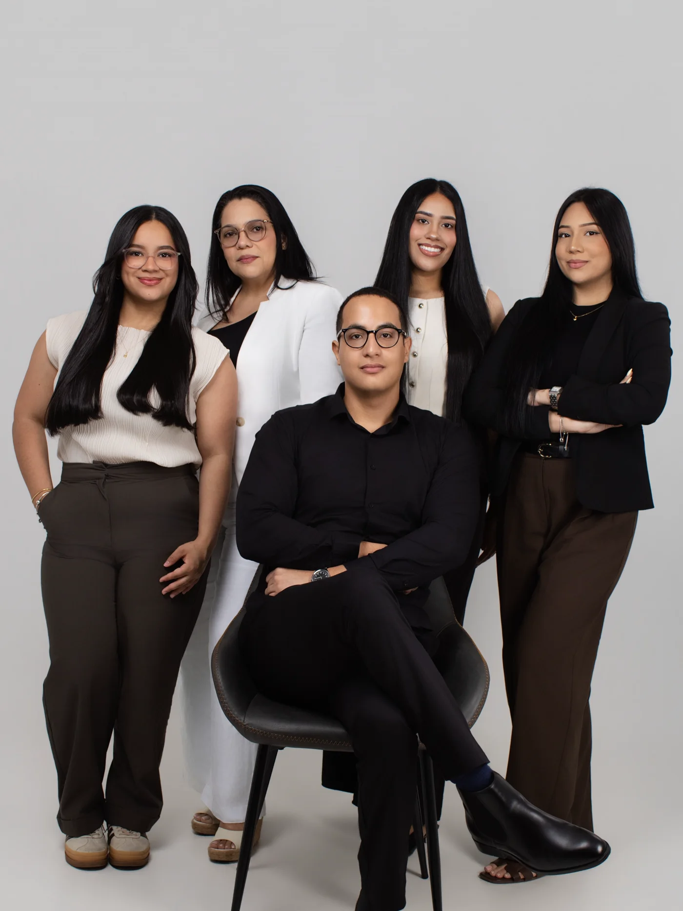 Retrato de equipo empresarial realizado por Entre Focos
